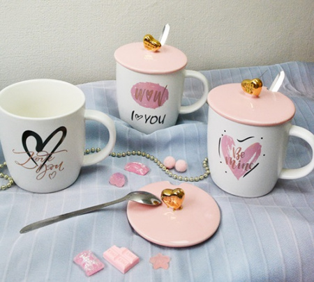 Чашка керамическая с крышкой и ложкой 400 мл "Love" Stenson - 00223 ✅ базовая цена $4.10 ✔ Опт ✔ Скидки ✔ Заходите! - Интернет-магазин ✅ Фортуна-опт ✅